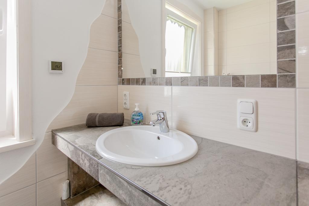 Ferienhaus Tura Pruchten Buitenkant foto